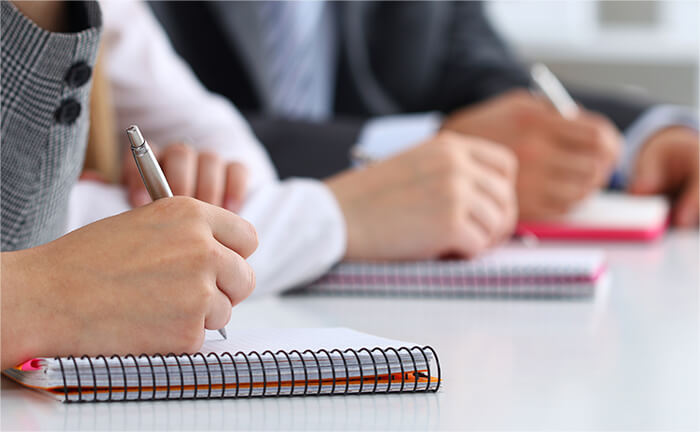 1:管理者研修(管理者に必要な知識や考え方を学ぶ研修)