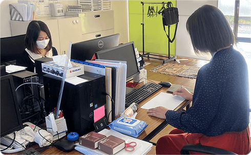 本日の全員の行動予定、注意事項の共有など打合せします