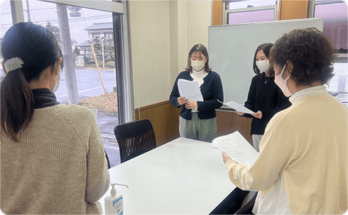 本日の業務の予定の確認、共有を行います。